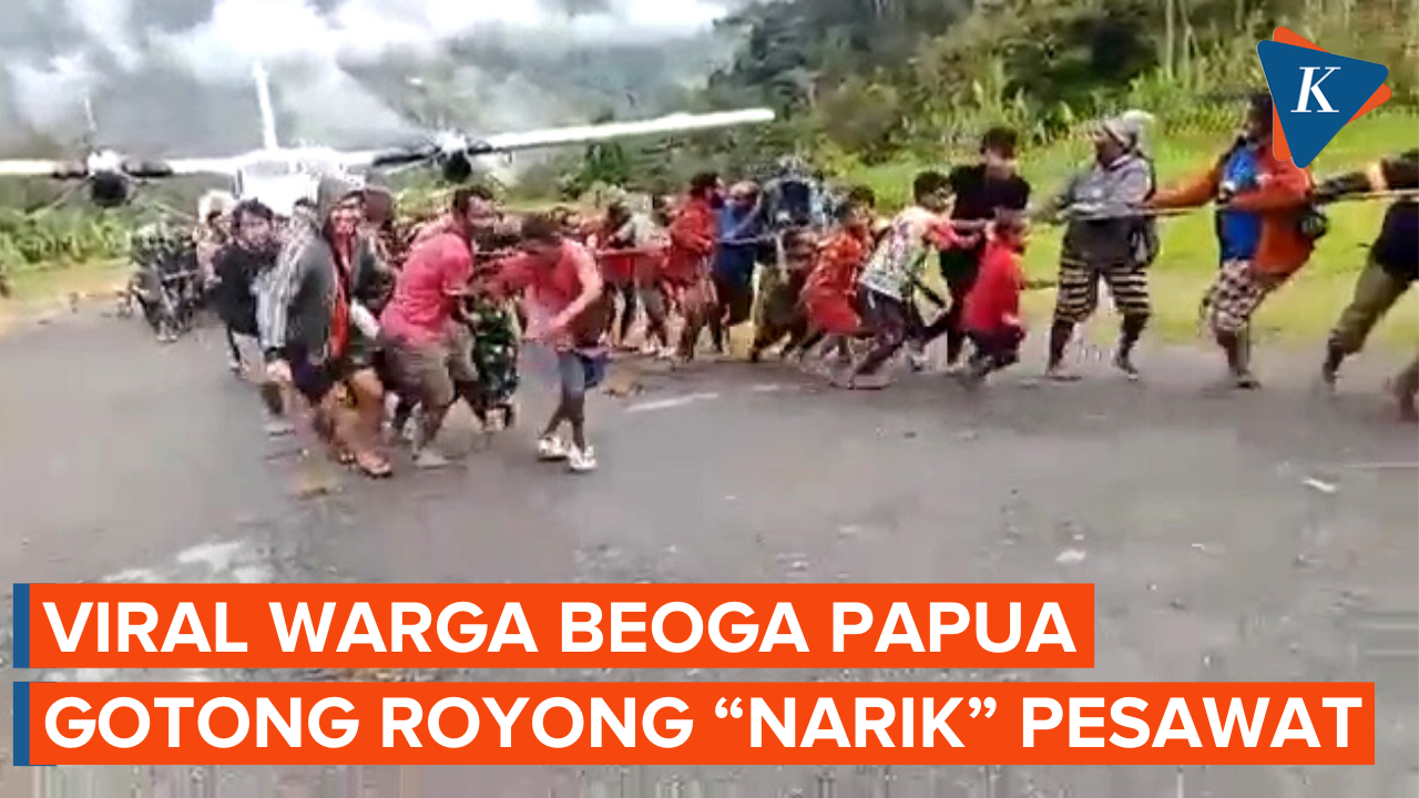 Momen Mama-Mama dan Anak-Anak ikut Tarik Pesawat Tergelincir di Beoga, Papua Tengah