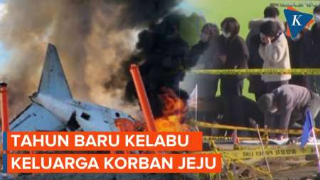 Mengawali 2025, Keluarga Korban Jeju Air Beri Penghormatan di TKP Tragedi