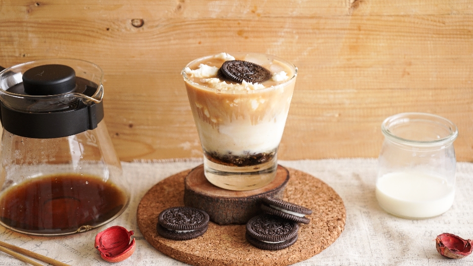 Resep Minuman Oreo Caramel Latte, Segar dan Enak Banget!