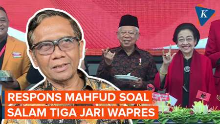 Ma’ruf Amin Tunjukan Salam Tiga Jari, Mahfud MD: Ya, Mudah-Mudahan…