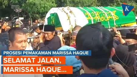 [FULL] Pemakaman Marissa Haque di TPU Tanah Kusir