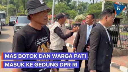 Momen Botok dan Warga Pati Masuk ke Gedung DPR RI