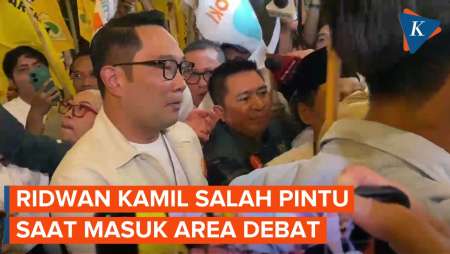 Momen RK Salah Pintu Saat Masuk Area Debat Pilkada Jakarta, Langsung Tersenyum