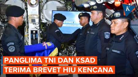 Panglima TNI Dapat Brevet Hiu Kencana, Jadi Warga Kehormatan AL