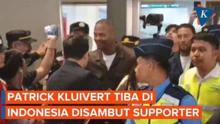 [FULL] Momen Kluivert Tiba di Indonesia, Langsung Dikerumuni Suporter!