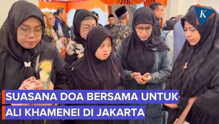 Tangis Warga Saat Doa Bersama Untuk Ali Khamenei Di Rumah Duta Besar Iran Untuk Indonesia