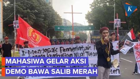 Bawa Salib Merah, Mahasiswa Gelar Demo Tolak MBG