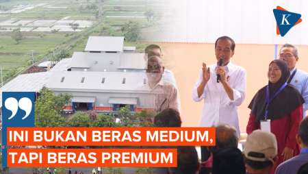 Jokowi Kunjungi Gudang Bulog Bantul, Sebut Bantuan Pangan Pemerintah adalah Beras Premium