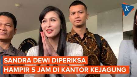 Diperiksa Kejagung Hampir 5 Jam, Sandra Dewi: Doain Aja Ya…