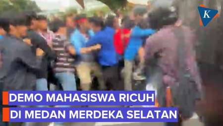 Demo Di Kawasan Monas Ricuh, Mahasiswa Coba Terobos Barikade Polisi