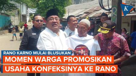 Momen Warga Beri Kaos dan Promosikan Usaha Konfeksinya ke Rano Karno Saat Blusukan