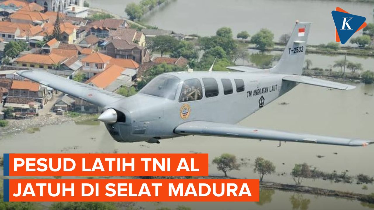 Pesawat Udara Latih TNI AL Jatuh saat Lakukan Konvoi Bersama Kapal Perang RI