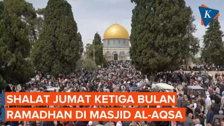 Jumat Ketiga Ramadhan, Warga Palestina Beribadah di Masjid Al Aqsa Yerusalem