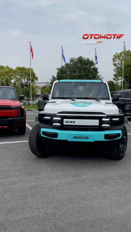 Kesempatan Langka, Jajal Langsung SUV Listrik iCar V23