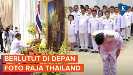 Momen PM Baru Thailand Membungkuk di Depan Foto Raja