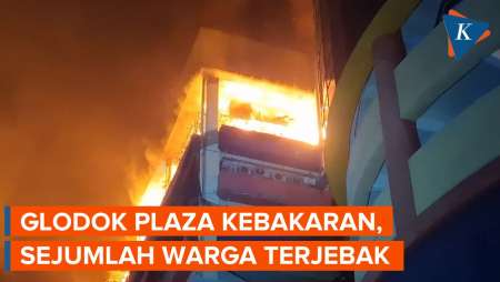 Glodok Plaza Jakbar Kebakaran, Sejumlah Warga Sempat Terjebak