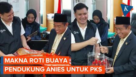 Relawan Anies Bawa Roti Buaya ke Kantor PKS, Apa Artinya?