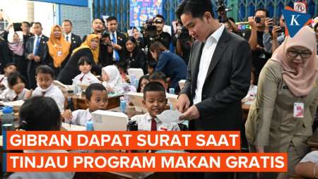 Siswa SD Nekat Kasih Surat ke Gibran Saat Tinjau Program Makan Siang Gratis