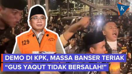 Lihat Yaqut Berompi Oranye KPK, Massa Banser Teriak 'Gus Yaqut Tidak Bersalah!'