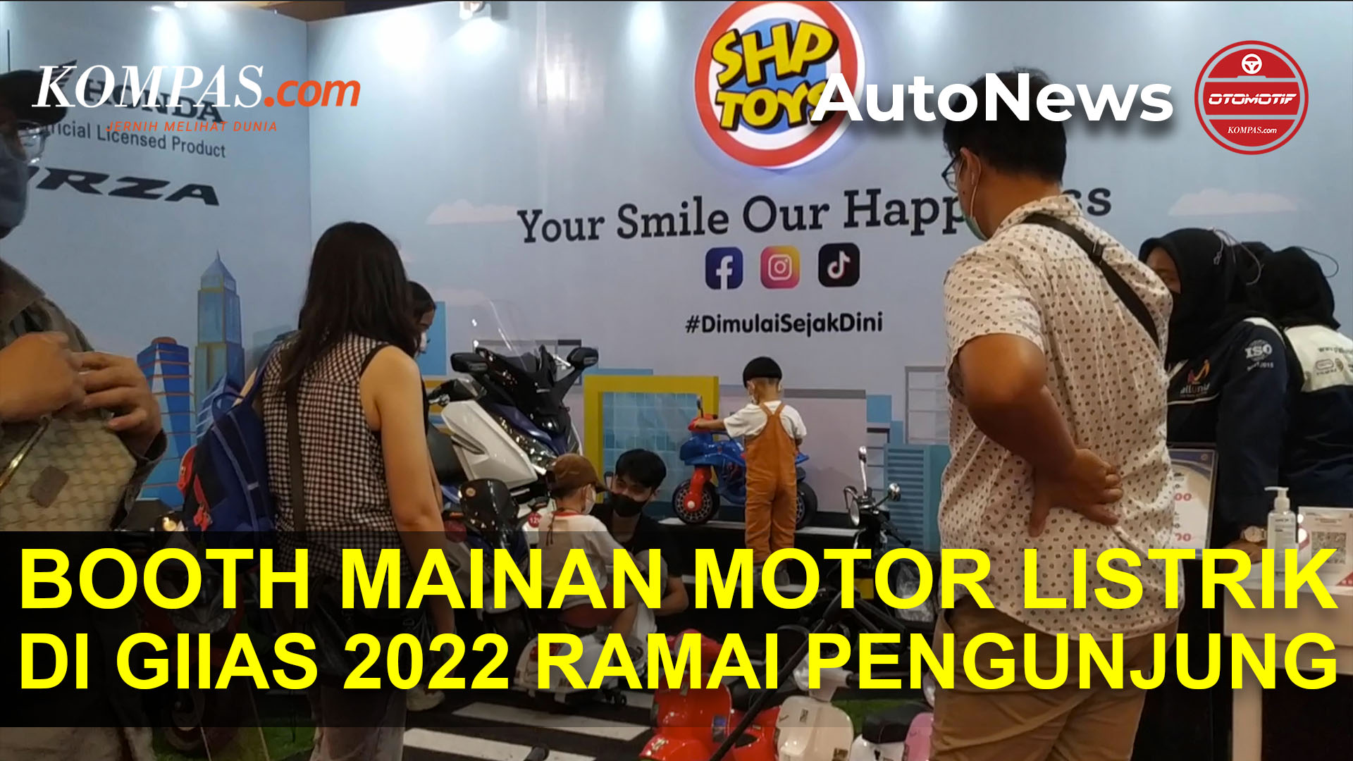 Motor Listrik Mainan di GIIAS 2022 Diserbu Anak Kecil