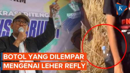 Aksi Lempar Botol Terjadi Saat Diskusi Publik Rocky Gerung-Refly Harun di Sleman