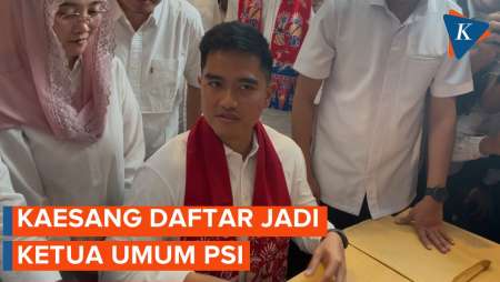 Kaesang Daftar Calon Ketua PSI, Diantar Pendukung Berbaju Serba Putih