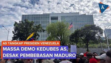 Massa Buruh Dan Mahasiswa Demo Di Kedubes AS, Tuntut Pembebasan Presiden Venezuela Maduro