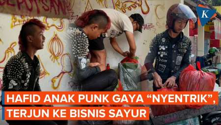 Tampang Sangar, Anak Punk Ini Justru Pilih Jualan Sayur