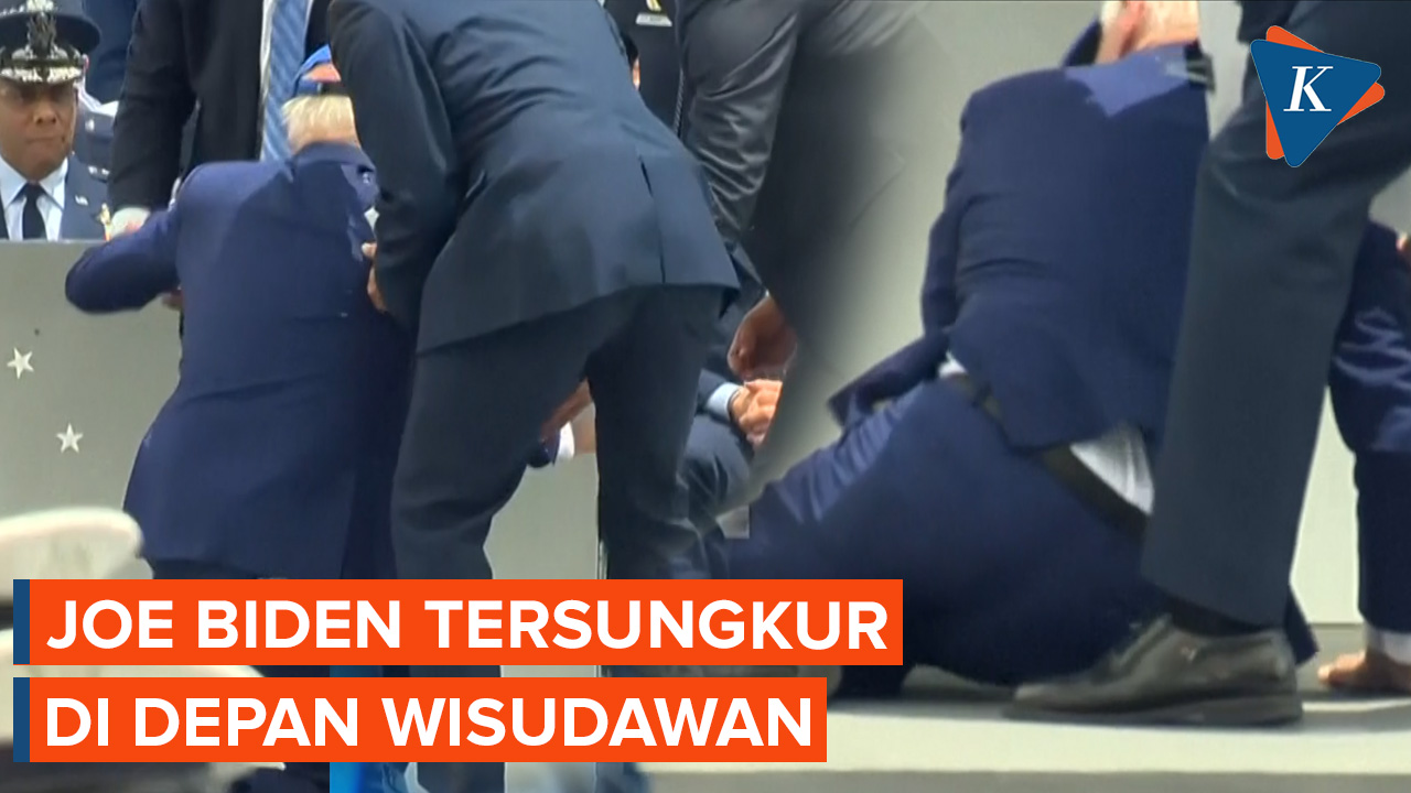 Detik-detik Presiden Biden Tersungkur di Podium usai Beri Sambutan