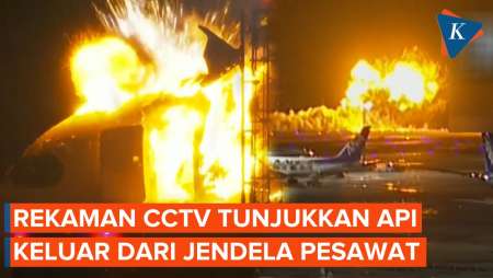 Detik-detik Pesawat Japan Airlines Terbakar Usai Tertabrak Pesawat Lain