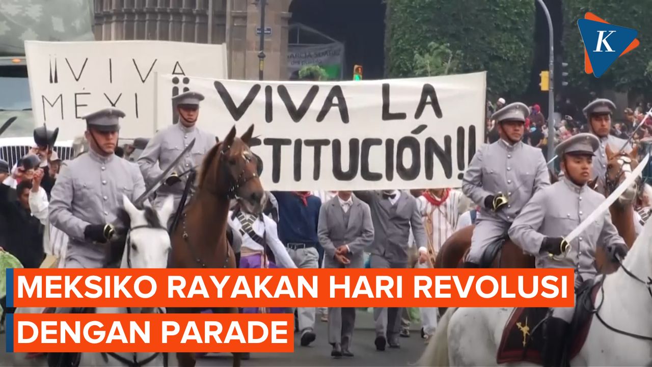 Parade Bentuk Perayaan Hari Revolusi di Meksiko