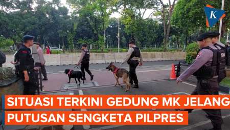 Gedung MK Dijaga Anjing Pelacak Jelang Putusan Sengketa Pilpres