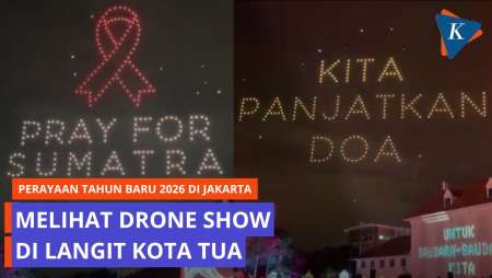 Malam Tahun Baru, Atraksi Drone “Pray For Sumatera” Hiasi Langit Kota Tua