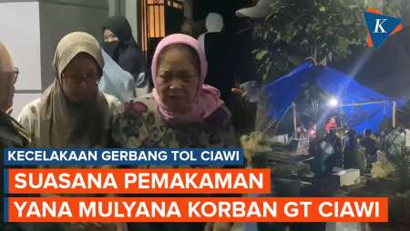 Pemakaman Yana Mulyana Korban Tewas Kecelakaan Gerbang Tol Ciawi