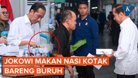 Momen Jokowi Makan Siang Nasi Kotak Bersama Buruh