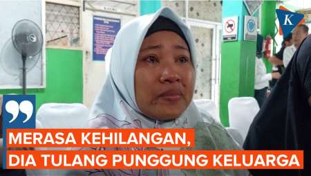 Momen Tangis Ibu yang Kehilangan Anaknya dalam Kecelakaan Maut di Subang