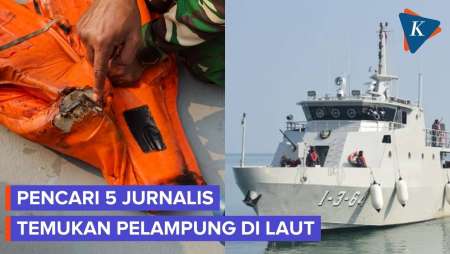 TNI Pencari 5 Jurnalis Temukan Pelampung Di Laut Dekat Anyer