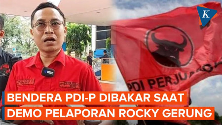 Tim Hukum: Bendera PDI-P Diduga Dibakar Oknum HMI Pendukung Rocky Gerung