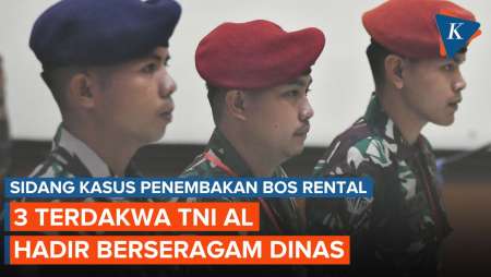 3 Prajurit TNI AL Berseragam Dinas Saat Sidang Perdana Kasus Penembakan Bos Rental