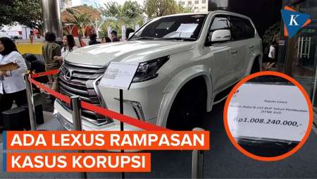 Lobi Gedung KPK Disulap bak 'Showroom' Mobil Mewah, Ada Lexus Rp 1 Miliar