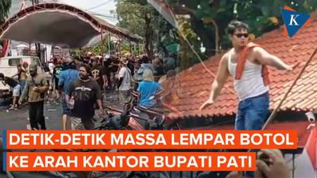 Demo Pati Ricuh, Massa Lempar Botol ke Arah Kantor Bupati