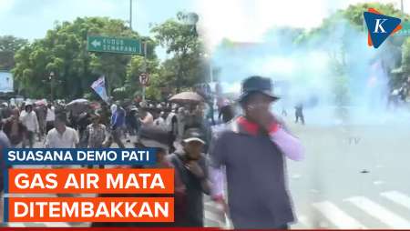 Suasana Demo Pati! Polisi Tembakkan Gas Air Mata