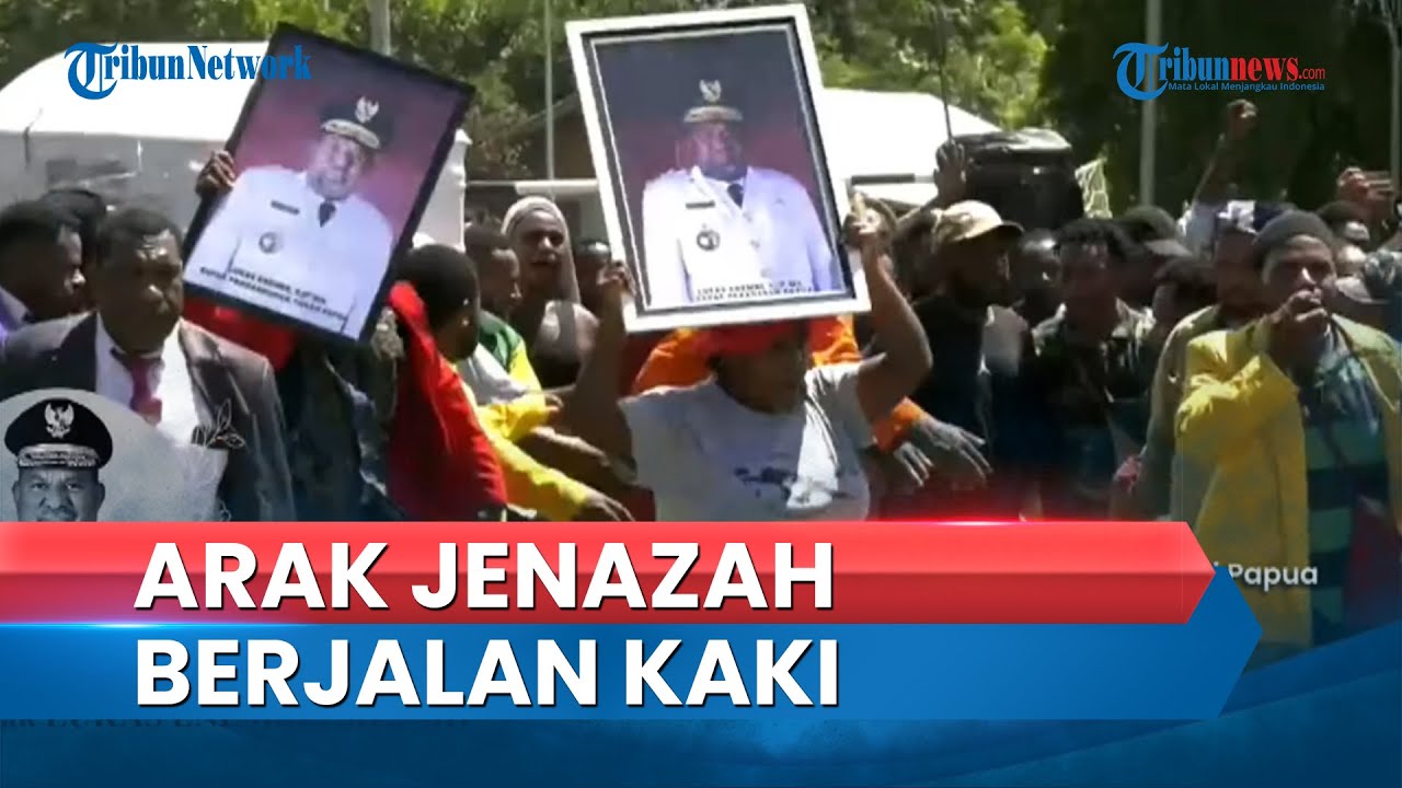 Detik Detik Warga Arak Jenazah Lukas Enembe Ke Stakin Sentani Dengan